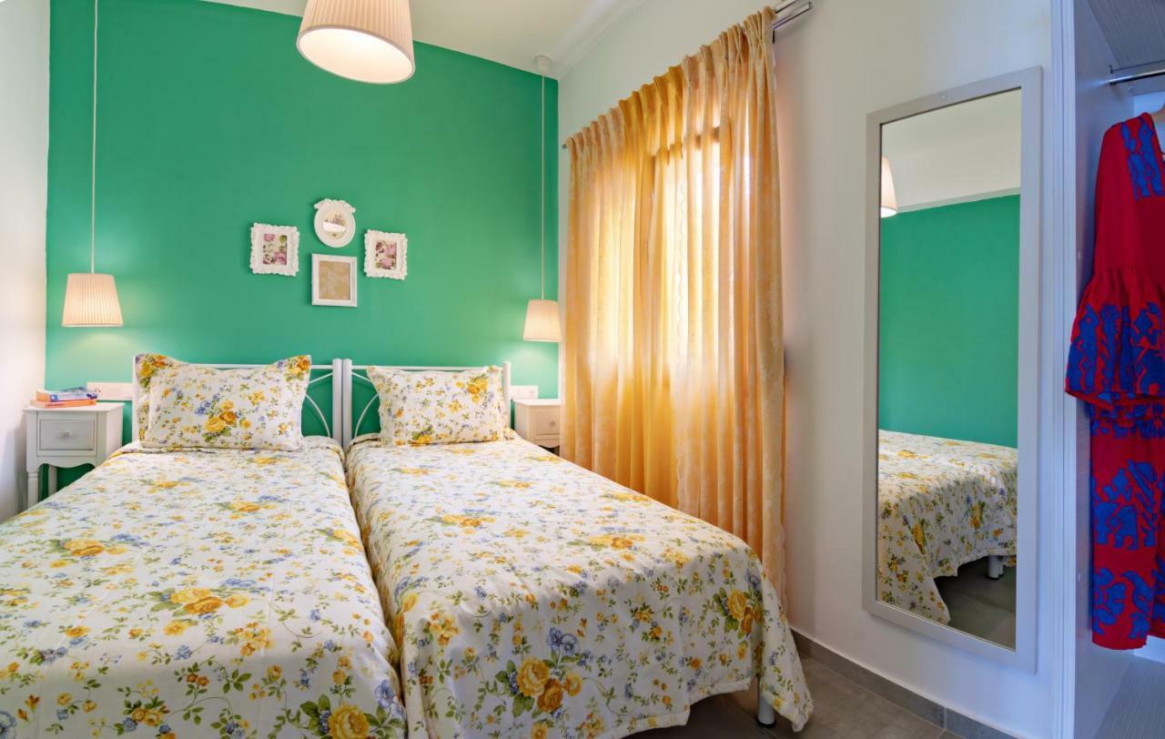 The Village Apartments Πλακιάς Εξωτερικό φωτογραφία